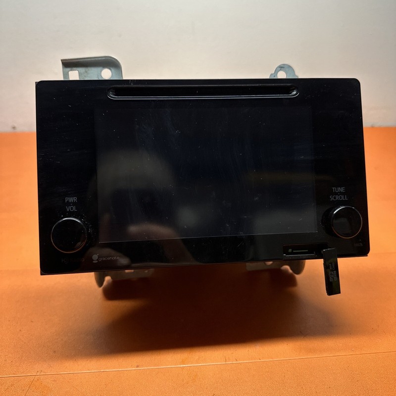 8610008032 | 2015 - 2016 Toyota Tacoma OE Navigation Non-JBL Radio Receiver
