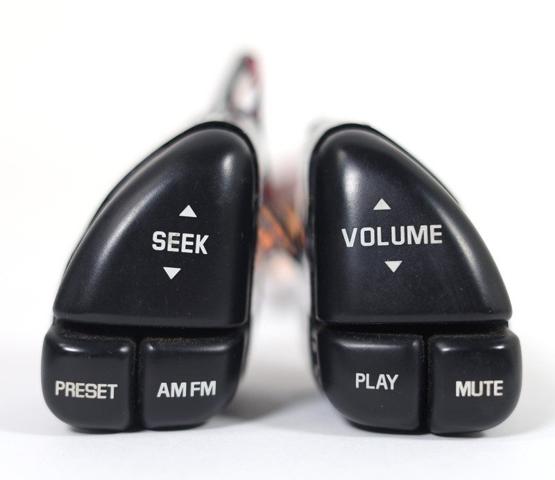 2000-2002 Camaro SS Black Steering Wheel Radio Control Buttons USED OEM GM