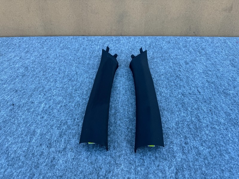 KIA STINGER 18-23 OEM LEFT & RIGHT FRONT WINDSHIELD INTERIOR A PILLAR (BLACK)