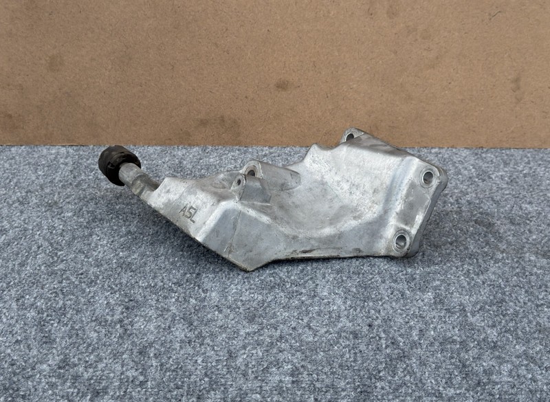 INFINITI Q50 Q60 2014-2018 OEM LEFT DRIVER ENGINE MOUNT BRACKET AWD