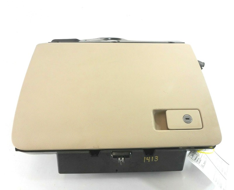 09 Volkswagen Passat Glove Box Glovebox Storage Compartment OEM