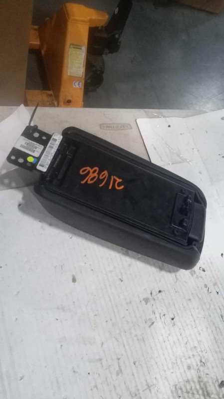 2019 Jeep Compass Center Console Lid Silver OEM 74000 Miles NJ25-21686-541613