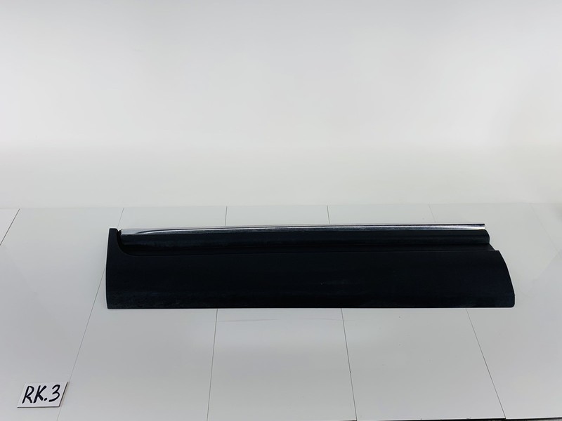 11-15 FORD EXPLORER U502 FRONT LEFT DRIVER SIDE DOOR LOWER MOLDING COVER OEM