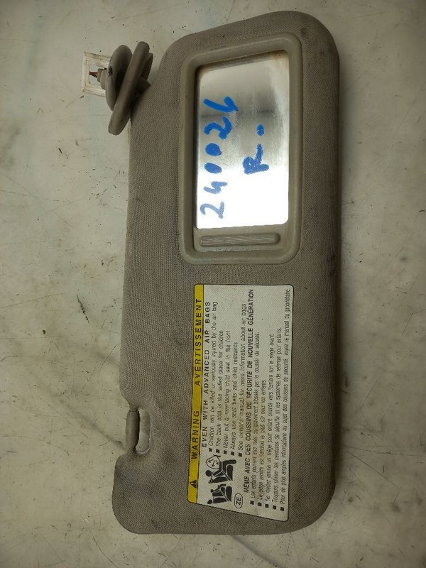 11 12 13 LEXUS CT200H PASSENGER RIGHT SUN VISOR ILLUMINATED GRAY-LB20