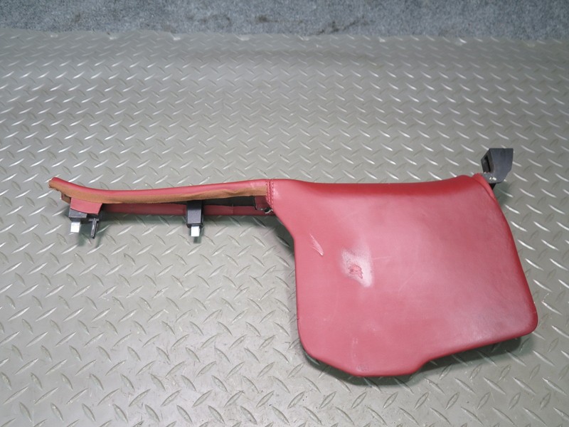 06-12 BENTLEY CONTINENTAL FLYING SPUR FRONT RIGHT SIDE KICK TRIM COVER PANEL RED