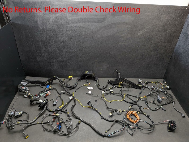 Body Floor Wiring Harness 2017 Chevrolet Trax 42344933 / 42542825