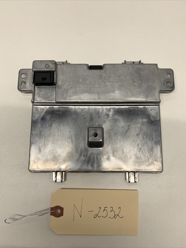 2017-2022 TESLA MODEL 3 CENTER CONSOLE INDUCTIVE CHARGER MODULE OEM 2532 B114