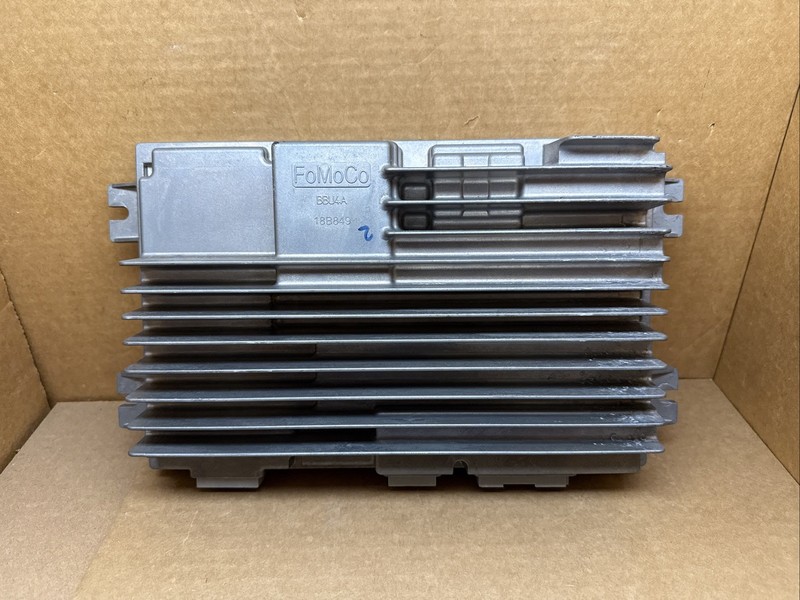 2013-2016 Lincoln MKX Amplifier Amp Radio Audio FoMoCo BBU4A CA1T-18B849-AD