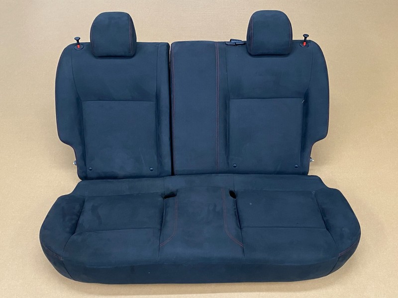 ⭐2011-2017 NISSAN JUKE NISMO RS REAR UPPER AND LOWER SEAT CUSHION OEM LOT2401