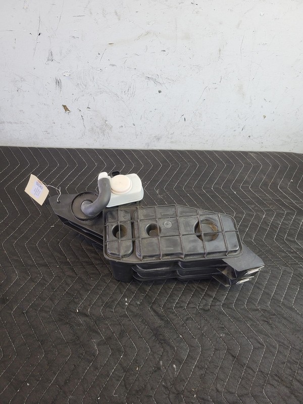 Used Oem Jeep Fuel Vapor Evaporator Canister for 2018-2025 Compass 2.4L