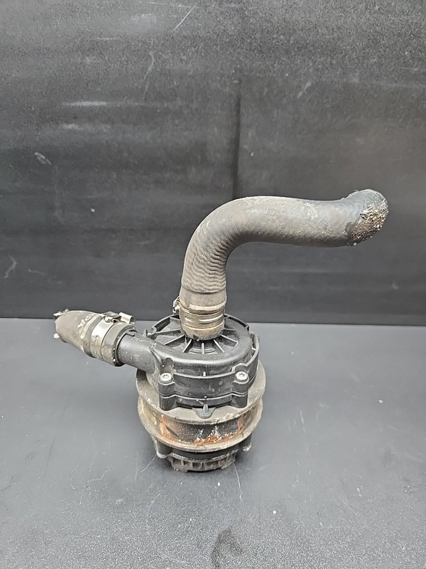 14-20 Maserati Quattroporte M156 Auxiliary AUX Water Pump Oem