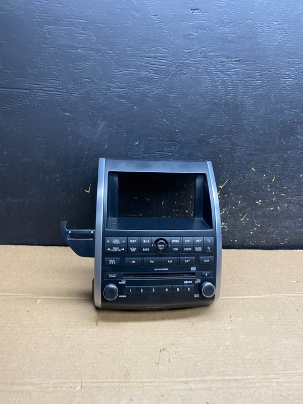 2007 - 2008 Nissan Maxima Center Dash Radio Surround Bezel Trim Vents W6474 DG