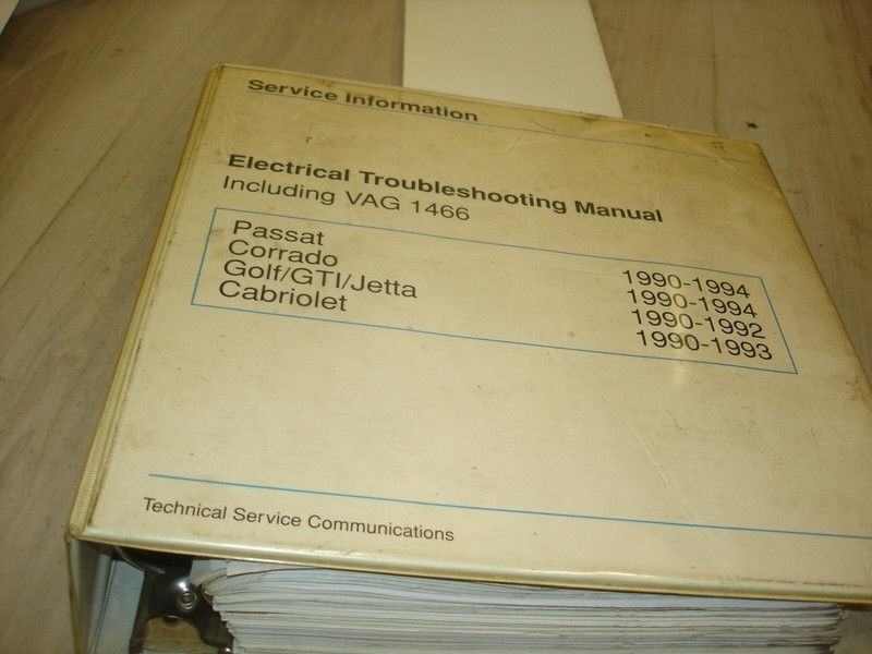 Volkswagen VWelectric troubleshootingmanual binder 1990-1994 SHOWS WEAR