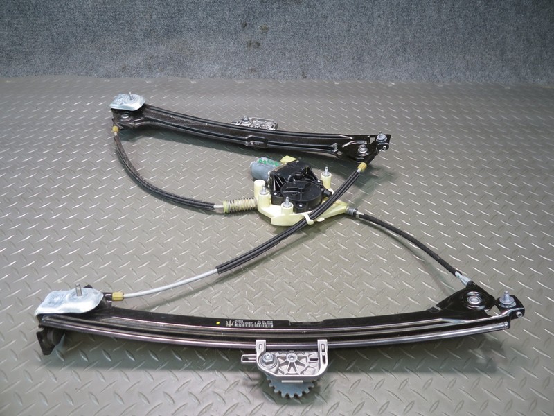 2014-2020 MASERATI GHIBLI M157 FRONT RIGHT PASS DOOR WINDOW REGULATOR W/ MOTOR