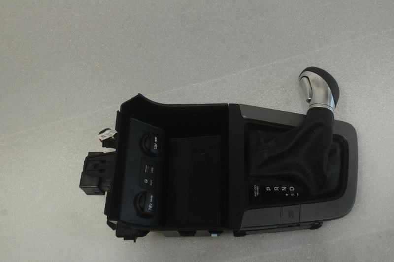 2017 2018 2019 HYUNDAI ELANTRA SHIFTER BEZEL CONSOLE TRIM BOOT KNOB SEDAN U.S.