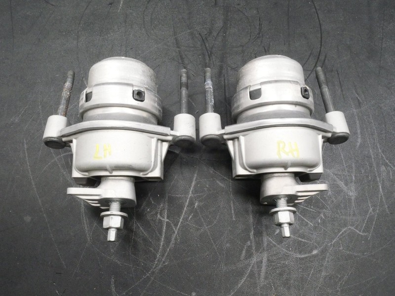 Used M/T Manual Transmission Trans Mount Set 2014-2019 Chevy Corvette Z06 C7 OEM