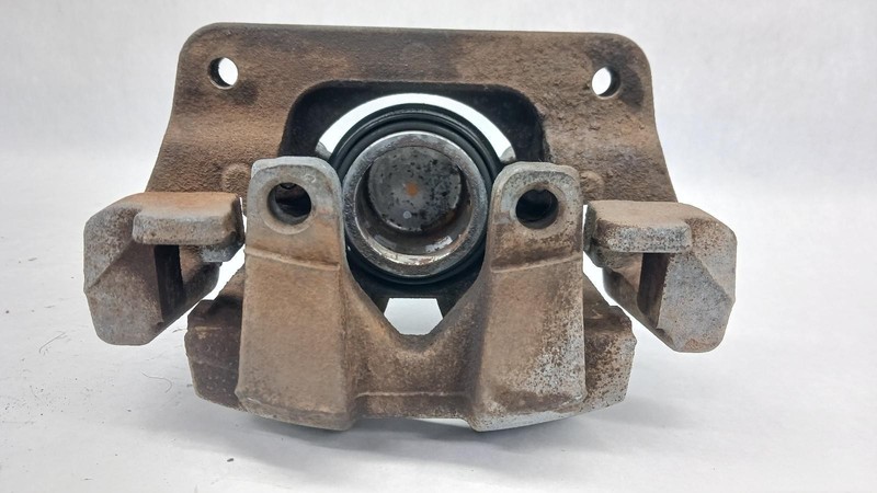 11-'17 BMW X3 Right passenger front Caliper 62k miles OEM 1 Year Wnty!