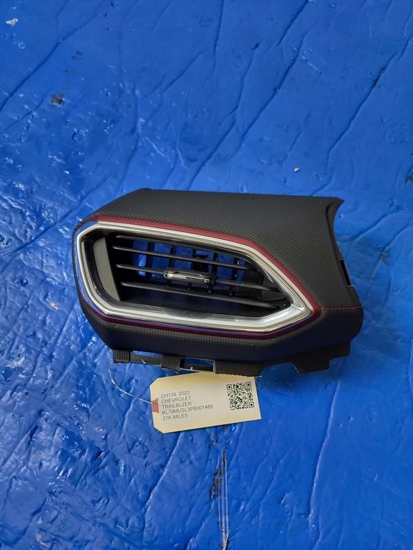 Used Oem Chevrolet Dashboard Left Driver Air Vent Grille 42578272 Trail Blazer23