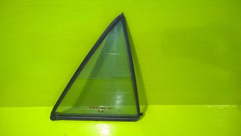 90 91 92 93 94 95 MAZDA PROTEGE PASSENGERRIGHT REAR VENT GLASS OEM 3011-20