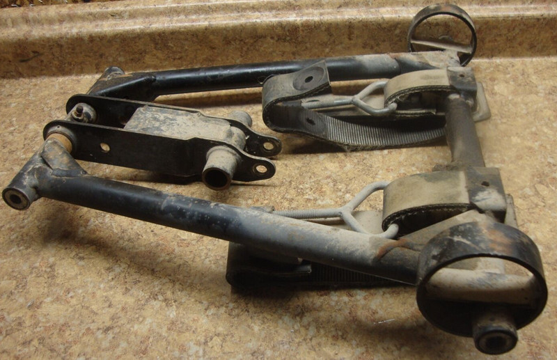 96 Polaris RMK XLT Indy Triple Snow Swingarm Idler Wheel Shock Mount Suspension