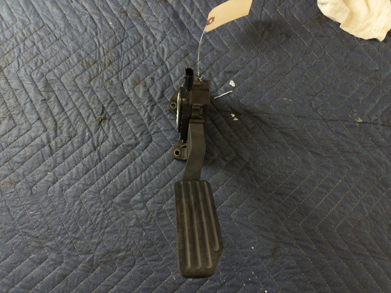 Used Oem Land Rover Gas Accelerator Pedal 2016-2019 Range Rover Evoque 2.0L AWD