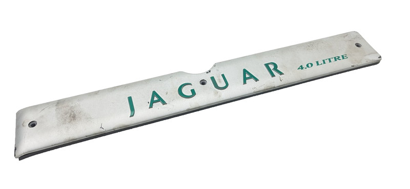 95-97 Jaguar 4.0L XJ6 Vanden Plas Engine Valve Ignition Coil Cover Trim OEM