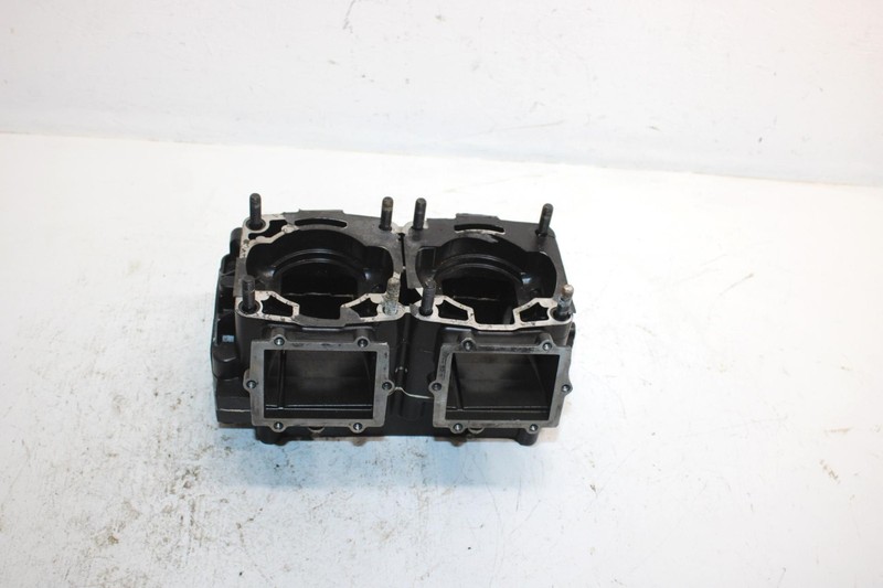 2001 Polaris Virage Oem Crankcase 2201804 JP28