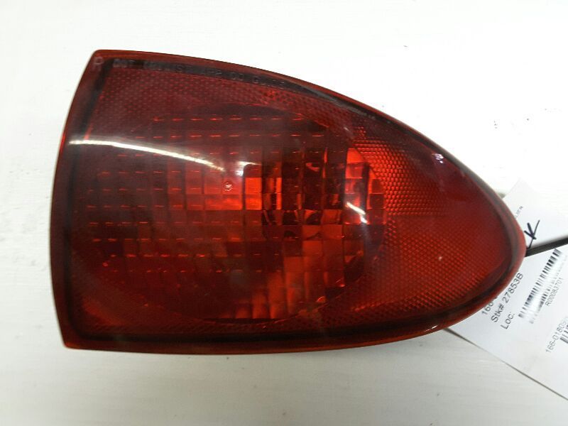 00 01 02 CAVALIER R. TAIL LIGHT QUARTER PANEL MOUNTED 83701