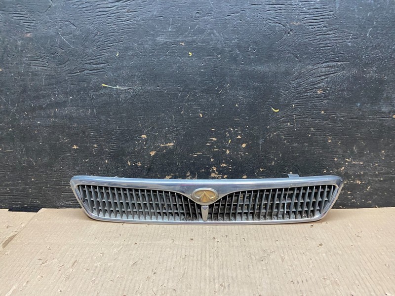 1999 Infiniti G20 Front Upper Grill Grille OEM X7901 DG