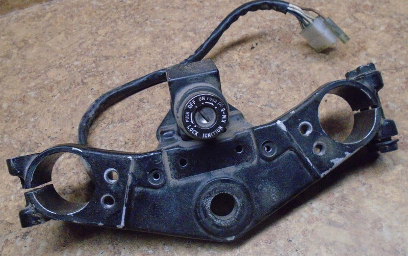 2001 Kawasaki ZG1000 ZG 1000 Concours Front Triple Tree Ignition Top Upper 2000