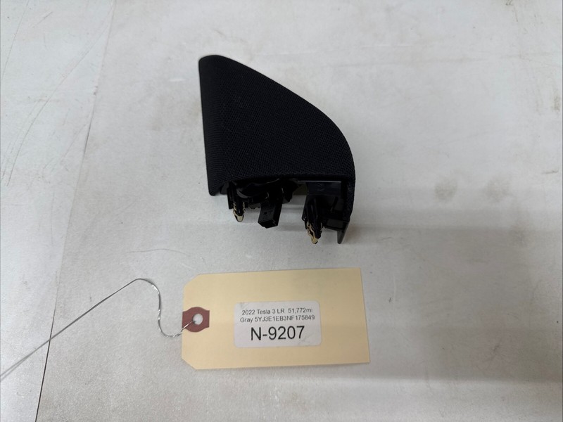 2021-23 TESLA MODEL 3 FRONT LEFT DOOR SPEAKER 1095657-00-F N-9207 B9
