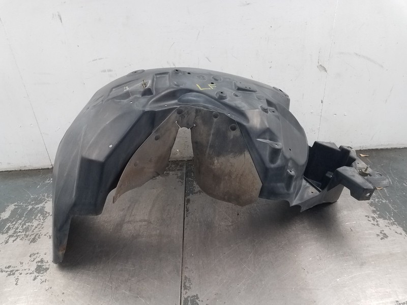 2002 Grand Marquis / Crown Vic Victoria Left Front Inner Fender Liner #9286 P3