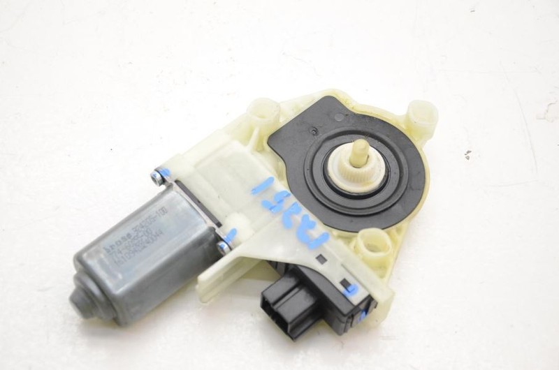 10-16 PANAMERA Turbo AWD Driver Left Front Window Motor
