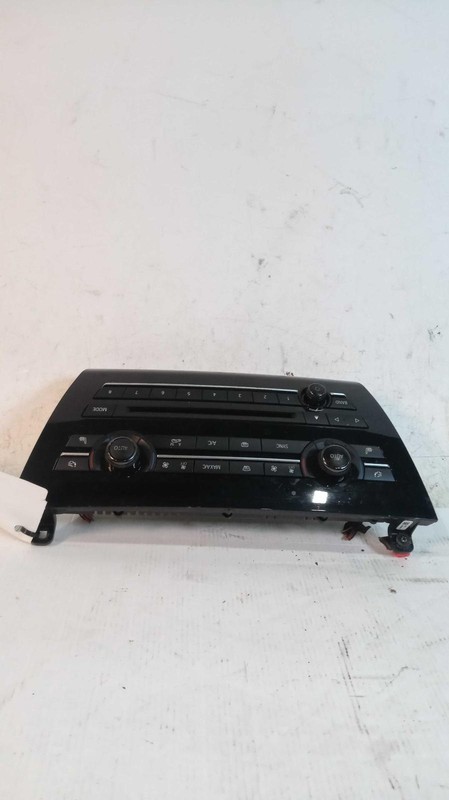 Used A/C Selector Switch fits: 2016 Bmw X5 rear w/o heated rear seats Grade A
