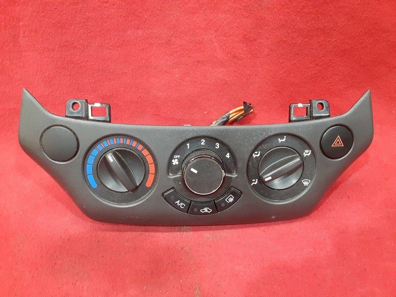 Chevrolet Chevy Aveo Climate Control Hazard 4 Way Button Knob Bezel