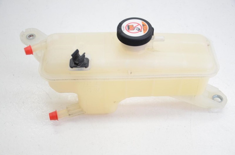 Engine Overflow Coolant Reservoir Fits 06-18 RAV4 16470-0V010