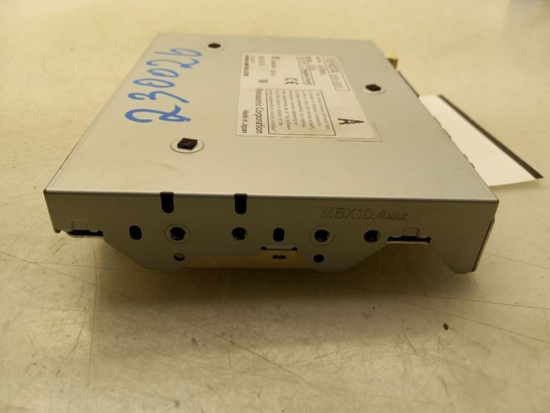 16-18 TOYOTA MIRAI RADIO / STEREO SATELITE RECEIVER