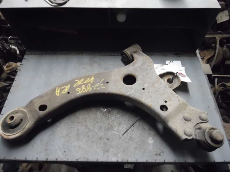 97 98 99 00 01 02 03 04 05 CENTURY R. LOWER CONTROL ARM FR 93942