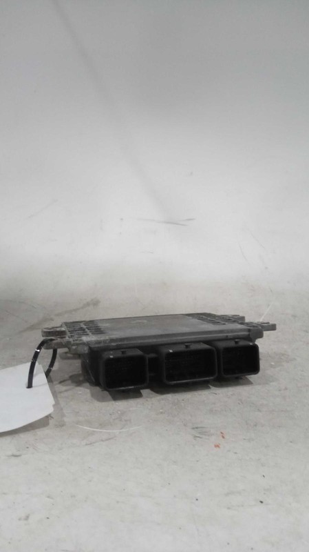 2009 Nissan Rogue Engine Control Module ECM 2.5L OEM Black 181K Miles