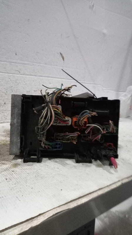 2006 Dodge Caravan OEM Blue Fuse Box 04692124AA 232K Miles Warranty