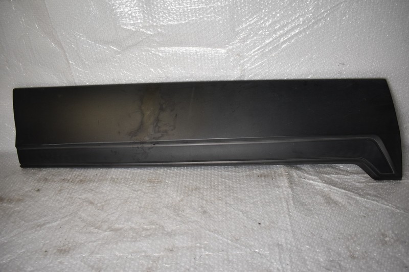 2017-20 Honda CRV front door lower exterior molding panel RIGHT 75312-TLC-A01
