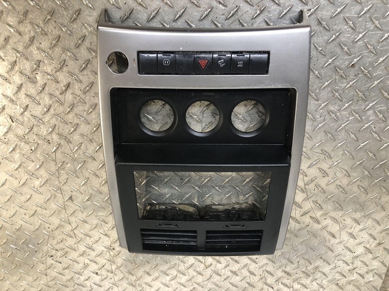 08 09 10 11 12 Jeep Liberty Dash Climate Temperature Control Radio Bezel OEM