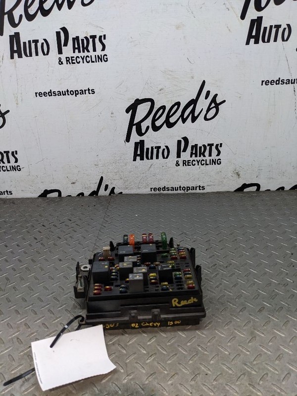 Fuse Box Engine Fits 00-02 SIERRA 1500 PICKUP 1174426