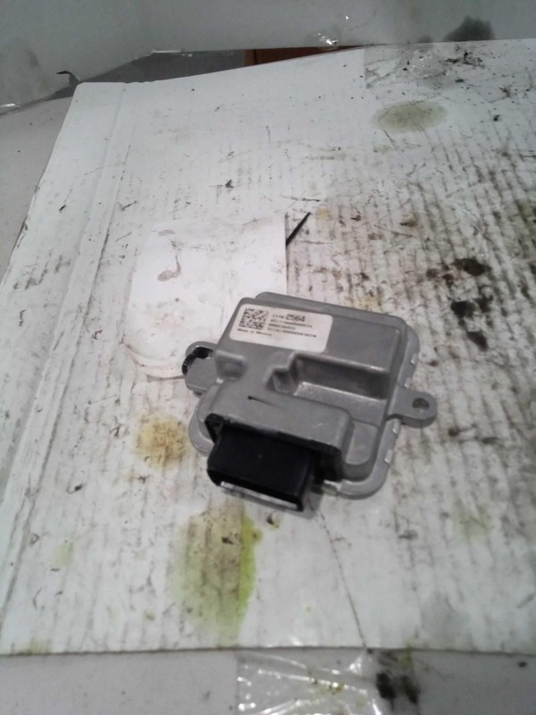 2018 Chevrolet Cruze Fuel Pump Control Module OEM 23382564 112K Miles