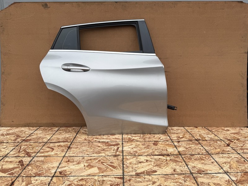 INFINITI QX30 2017-2019 OEM REAR RIGHT PASSENGER DOOR SHELL ASSEMBLY (SILVER)
