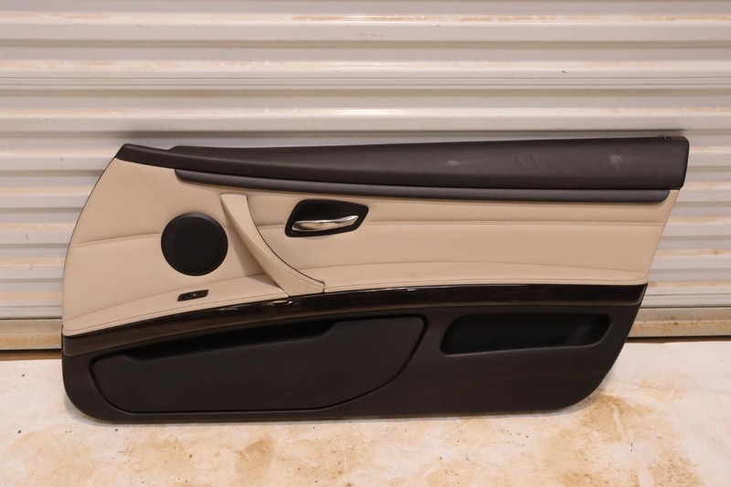 2007-2013 BMW 335I E93 CONVERTIBLE FRONT RIGHT PASSENGER DOOR PANEL TRIM OEM