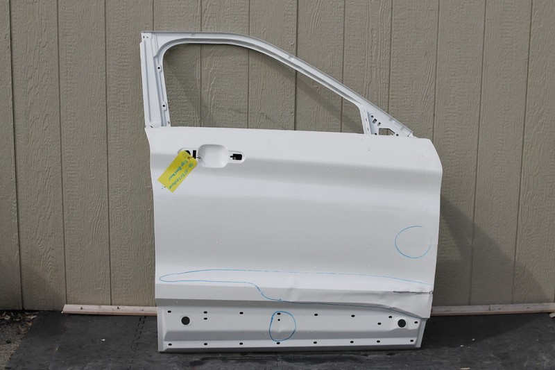 2020-2025 Ford Explorer Front Right Passenger Side Door Shell Oem