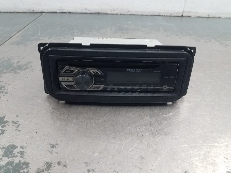 2003 Jeep Wrangler TJ Rubicon 4x4 Pioneer CD Radio #21507 F3