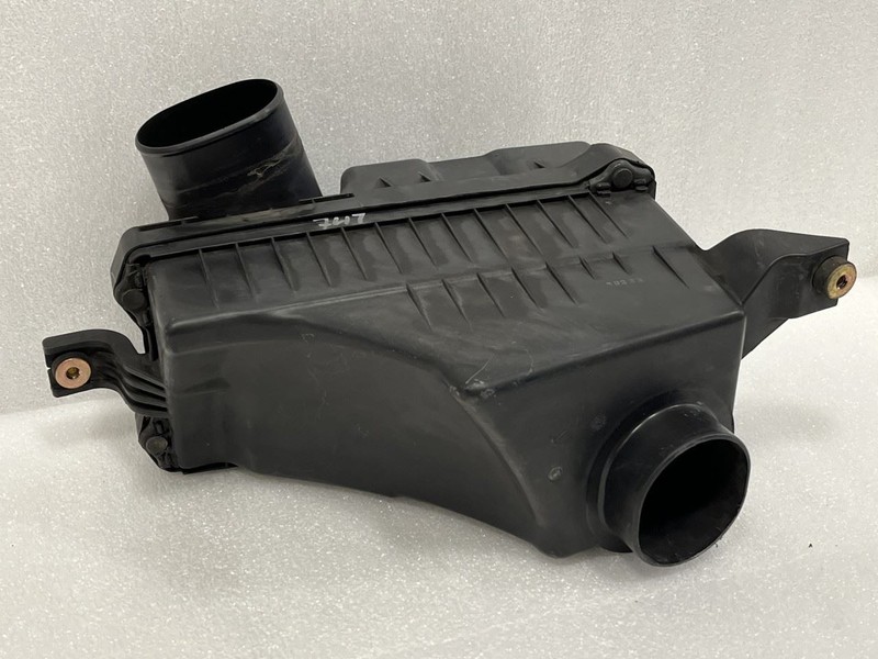 1997 1998 1999 ACURA CL AIR INTAKE CLEANER BOX FILTER HOUSING 3.0L 17211P0GA01