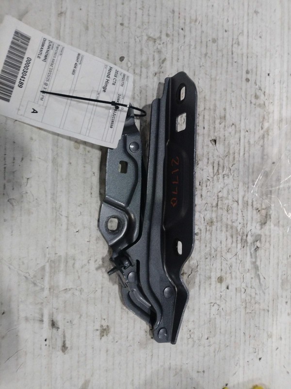 2018 Cadillac CT6 Right Hood Hinge Black OEM 3187905 57K Miles